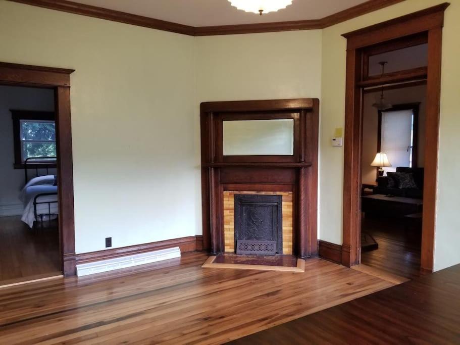 Basecampwv-Durbin. Spacious 4 Bedroom House W/Yard Zewnętrze zdjęcie